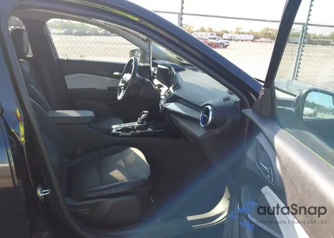 2024 Chevrolet Trax Fwd Lt из США, поврежденный, VIN KL77LHE22RC001870